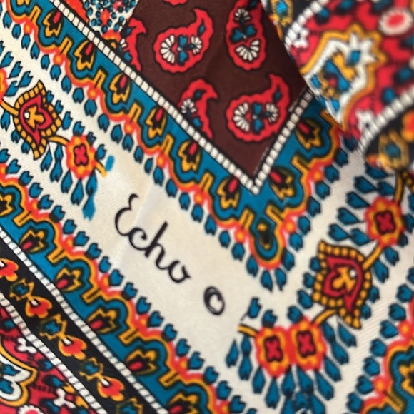 Vintage Echo Silk Scarf ~ Brown & Blue ~ 25 1/2” Square - Picture 3 of 4